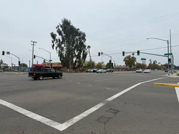 Herndon Avenue corridor in Fresno where bus accidents occur near Highway 41